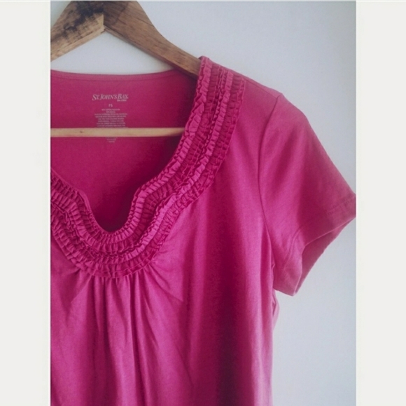 Ruffled Neckline Short Sleeve T Shirt Blouse Top - Picture 3 of 5